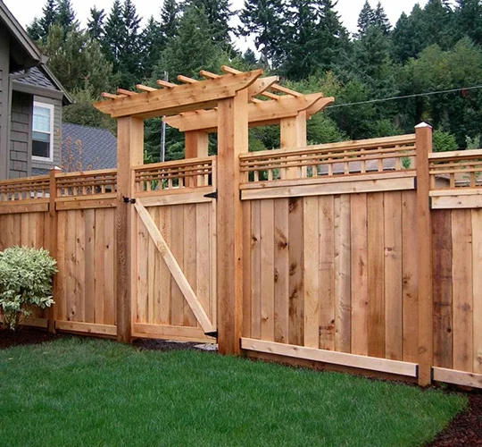 Wood Fence Contractors
